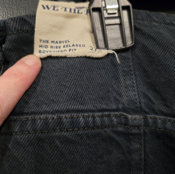 We The Free Maryel Mid Rise Relaxed Boyfriend Fit 30 Worn Once Oversized Long - Picture 6 of 7